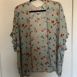 Maurices Green Flutter Sleeve Boxy Blouse
